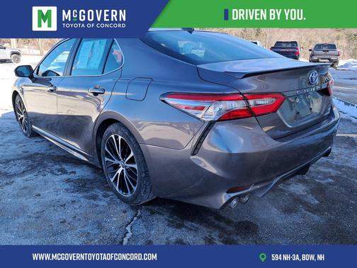 2019 Toyota Camry Hybrid SE