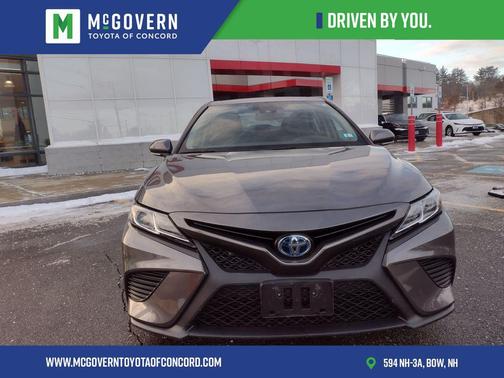 2019 Toyota Camry Hybrid SE