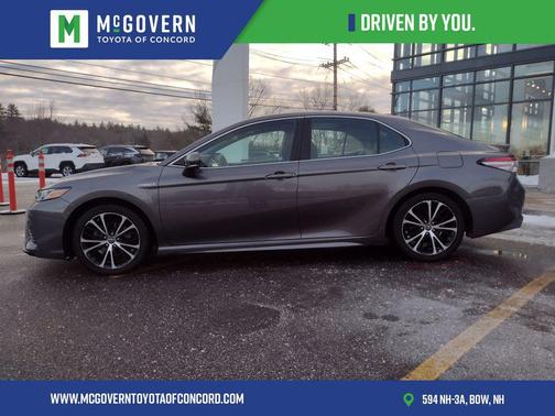 2019 Toyota Camry Hybrid SE