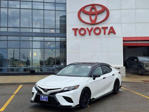 Wind Chill Pearl/Midnight Black Metallic 2024 Toyota Camry TRD V6