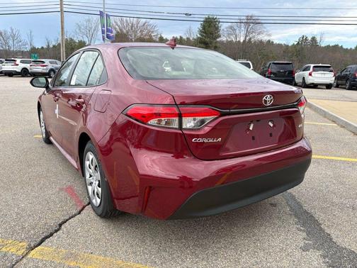 Ruby Flare Pearl 2026 Toyota Corolla LE