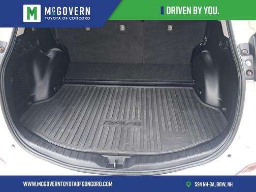 Super White 2018 Toyota RAV4 Hybrid LE