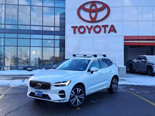 2022 Volvo XC60 B5 Inscription