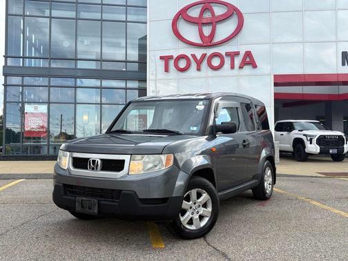 Polished Metal Metallic 2011 Honda Element EX