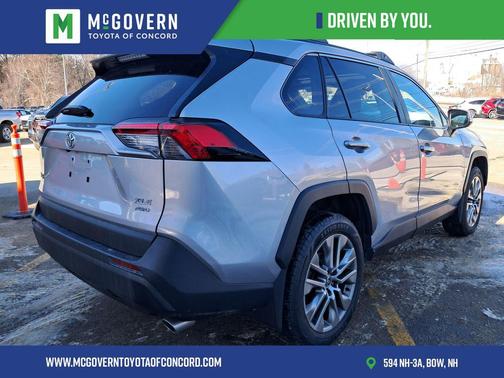 2022 Toyota RAV4 XLE Premium