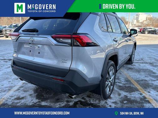 2022 Toyota RAV4 XLE Premium