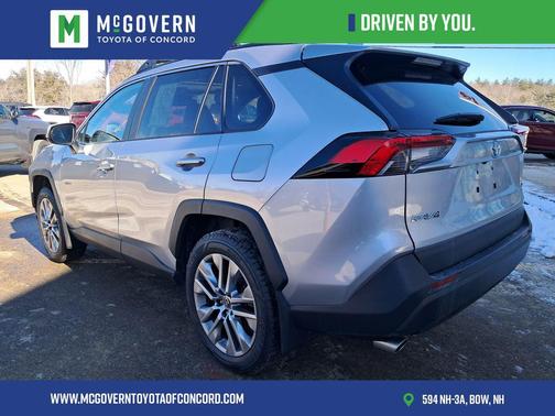 2022 Toyota RAV4 XLE Premium