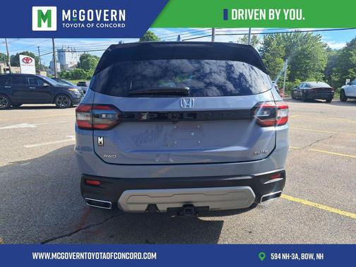 Gray 2023 Honda Pilot AWD Elite