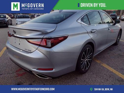 2023 Lexus ES 350 Base