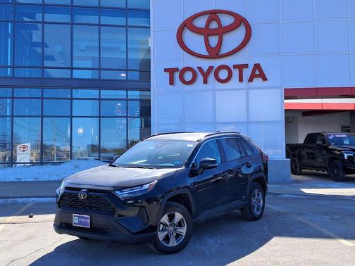 2025 Toyota RAV4 Hybrid XLE