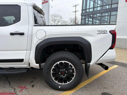 2025 Toyota Tacoma Hybrid TRD Off Road