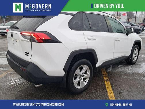 2021 Toyota RAV4 XLE