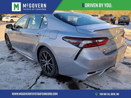 2022 Toyota Camry SE