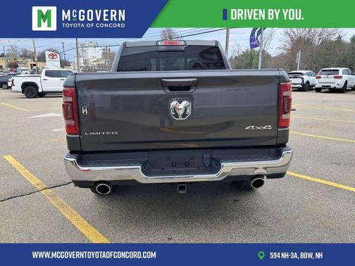 Granite Crystal Metallic Clearcoat 2024 RAM 1500 Limited