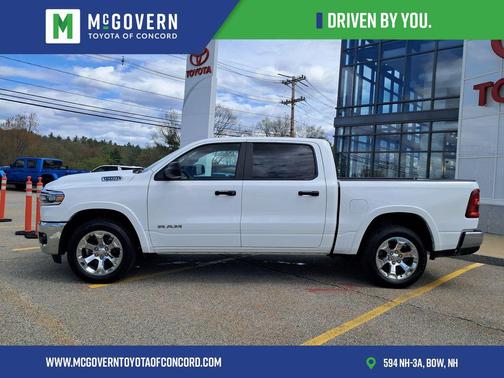 Bright White Clearcoat 2025 RAM 1500 Big Horn/Lone Star