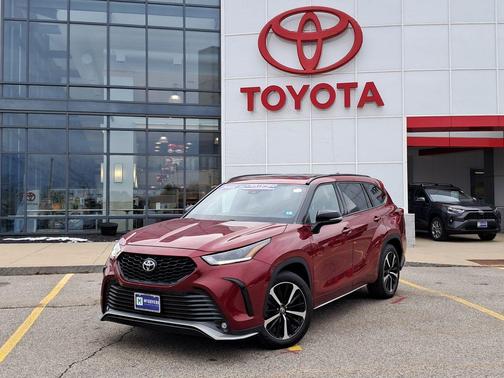 2022 Toyota Highlander XSE