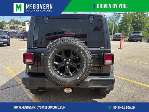 Black Clearcoat 2021 Jeep Wrangler Willys