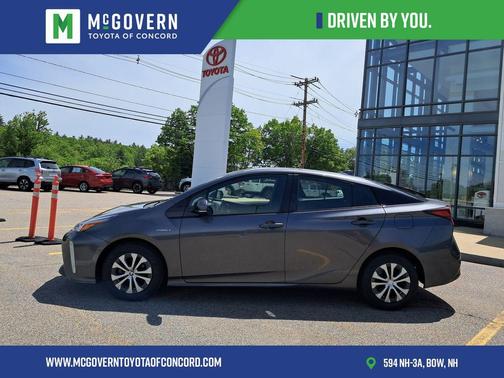 Magnetic Gray Metallic 2020 Toyota Prius LE
