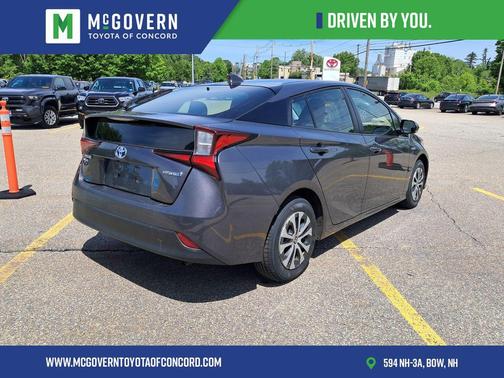 Magnetic Gray Metallic 2020 Toyota Prius LE