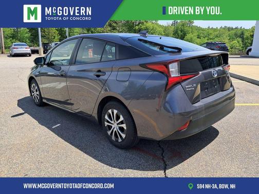 Magnetic Gray Metallic 2020 Toyota Prius LE