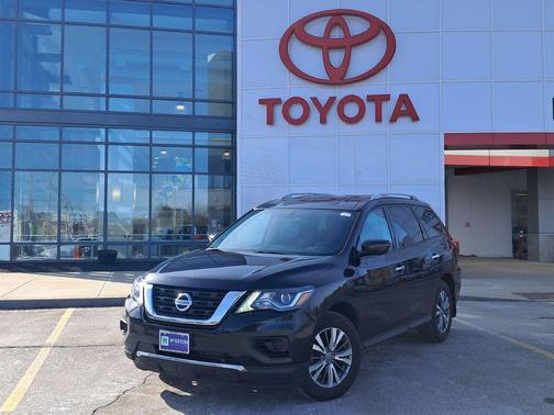 Magnetic Black Pearl 2019 Nissan Pathfinder S