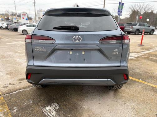 2026 Toyota Corolla Cross LE