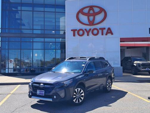 Magnetite Gray Metallic 2023 Subaru Outback Limited