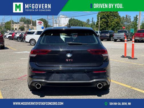 Deep Black Pearl 2022 Volkswagen Golf GTI 1.4T TSI