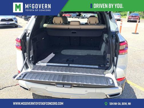 Mineral White Metallic 2022 BMW X5 PHEV xDrive45e
