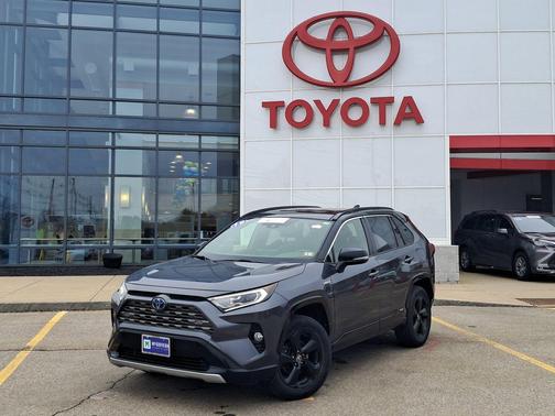2019 Toyota RAV4 Hybrid SE