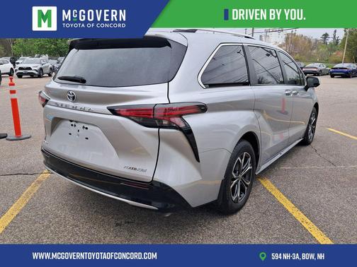Celestial Silver Metallic 2025 Toyota Sienna Platinum