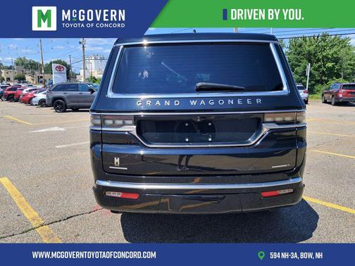 Diamond Black Crystal Pearl 2022 Jeep Grand Wagoneer Series I