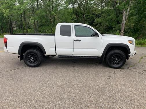 Super White 2019 Toyota Tacoma SR