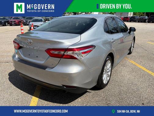 Celestial Silver Metallic 2018 Toyota Camry LE