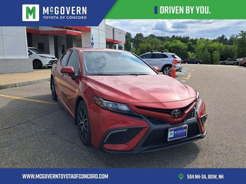 Supersonic Red 2022 Toyota Camry SE