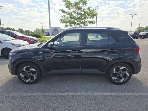 Onyx Black 2023 Hyundai VENUE SEL
