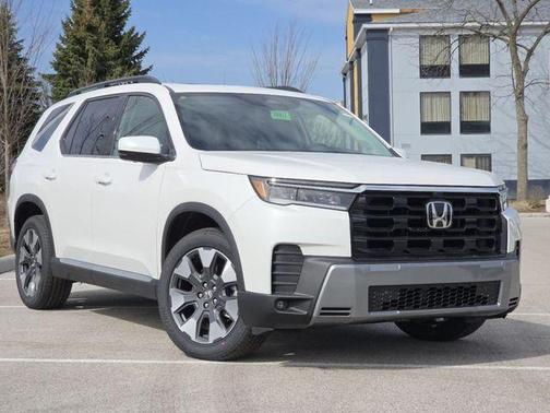 Platinum 2026 Honda Pilot Touring