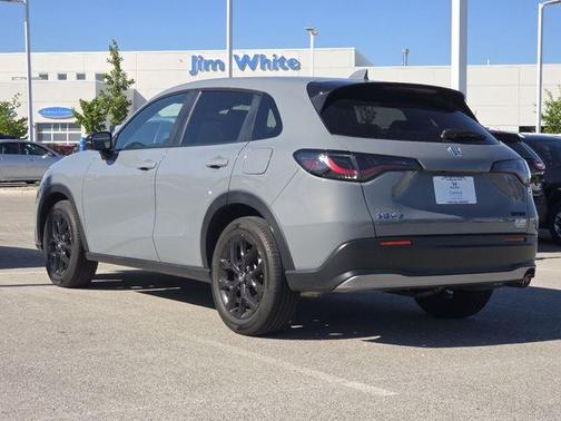 Urban Gray Pearl 2025 Honda HR-V Sport