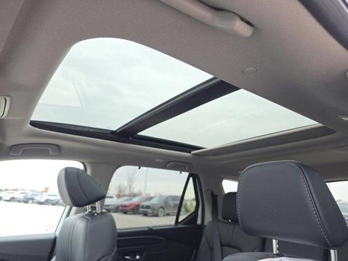 Platinum White Pearl 2026 Honda Pilot Touring S