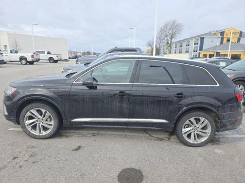 2020 Audi Q7 55 Premium Plus