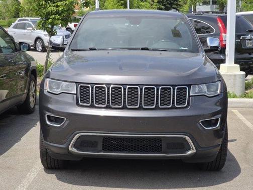 Granite Crystal Clearcoat Metallic 2017 Jeep Grand Cherokee Limited