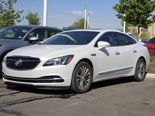 White Frost Tri-Coat 2019 Buick LaCrosse Essence