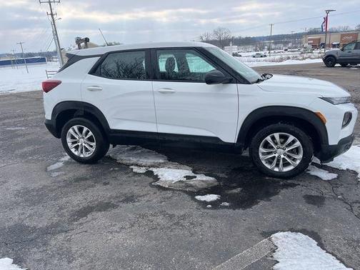 Summit White 2023 Chevrolet Trailblazer LS