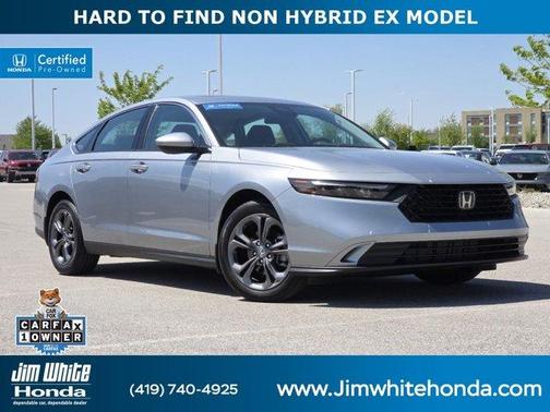 Lunar Silver Metallic 2023 Honda Accord EX