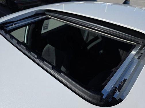 Platinum White Pearl 2026 Honda Accord Hybrid Sport