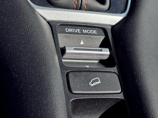 Pearl 2024 Honda HR-V Sport