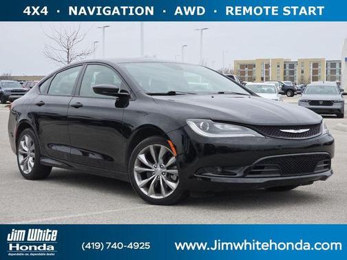 Black Clearcoat 2015 Chrysler 200 S