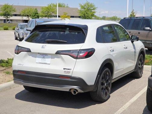 Platinum White Pearl 2024 Honda HR-V Sport