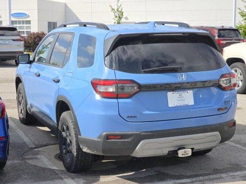 Sky 2024 Honda Pilot TrailSport
