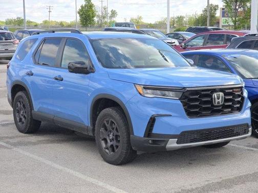 Sky 2024 Honda Pilot TrailSport